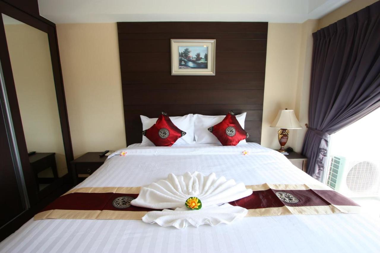 Valhalla Pattaya Hotel Jomtien Beach Exterior photo