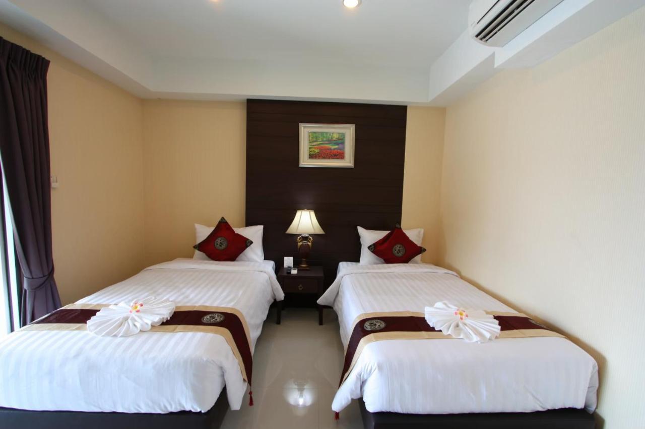 Valhalla Pattaya Hotel Jomtien Beach Exterior photo