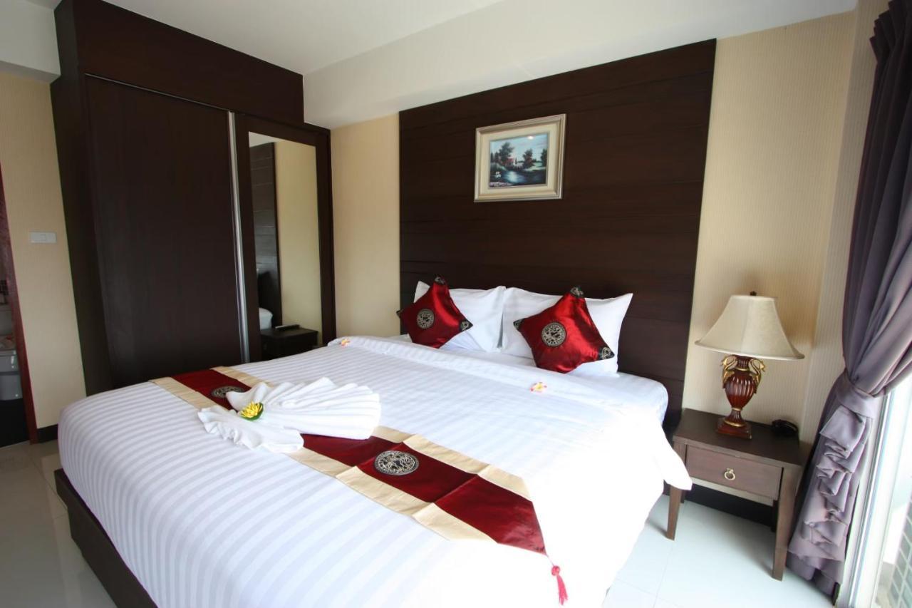 Valhalla Pattaya Hotel Jomtien Beach Exterior photo